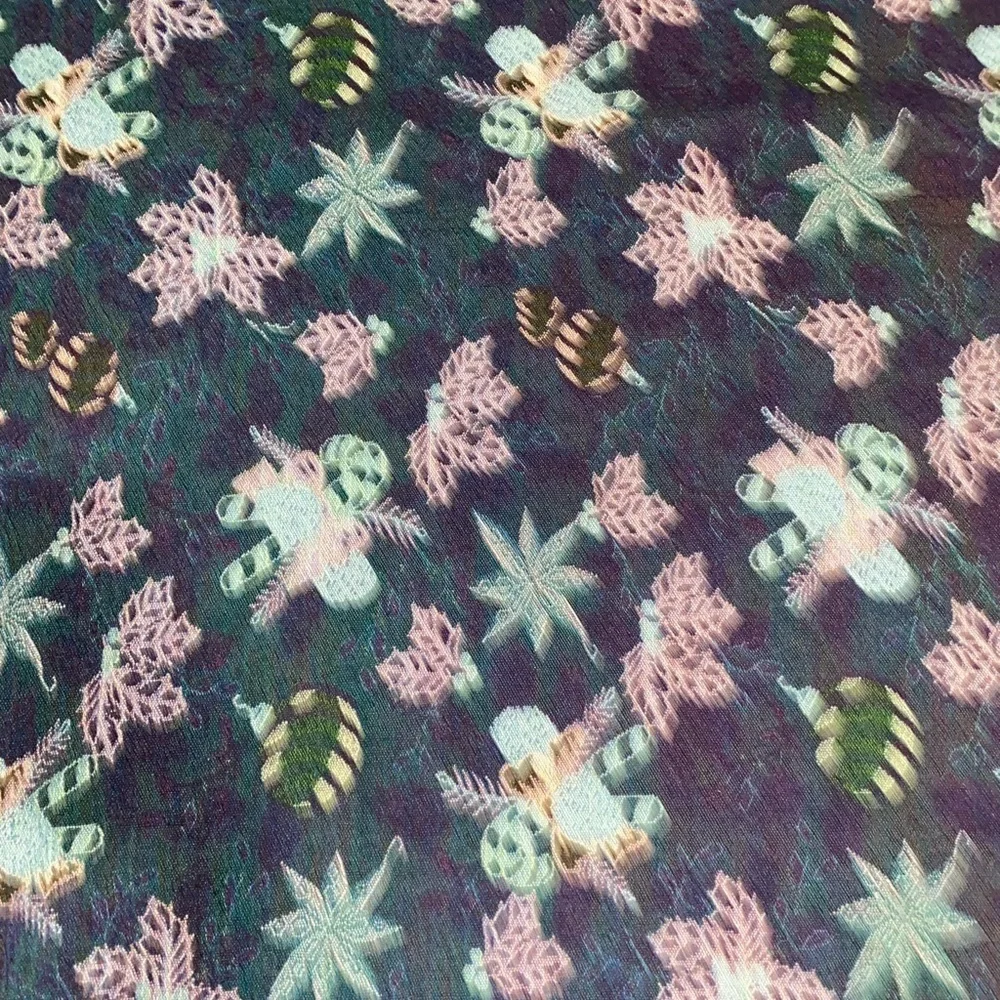 Vintage Christmas Matelassé Holly Leaves & Berries Holiday Table Cloth 63.6”L
